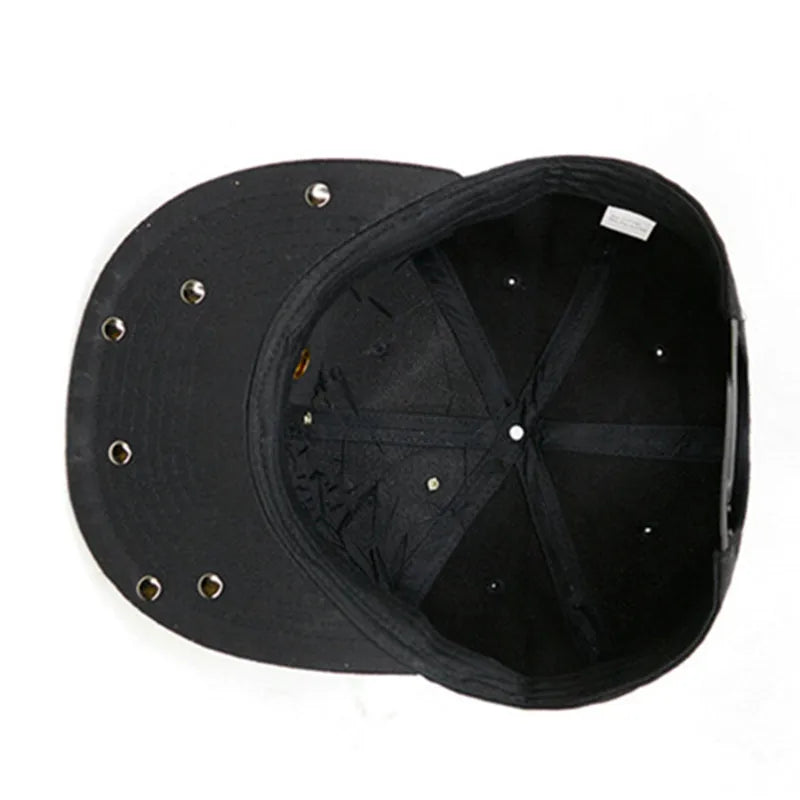 Novelty Personality Hip Hop Cap For Men And Women Punk Style Trend Flat Brim Cap Skull Rivet Headdress Decorated Lovers Hat